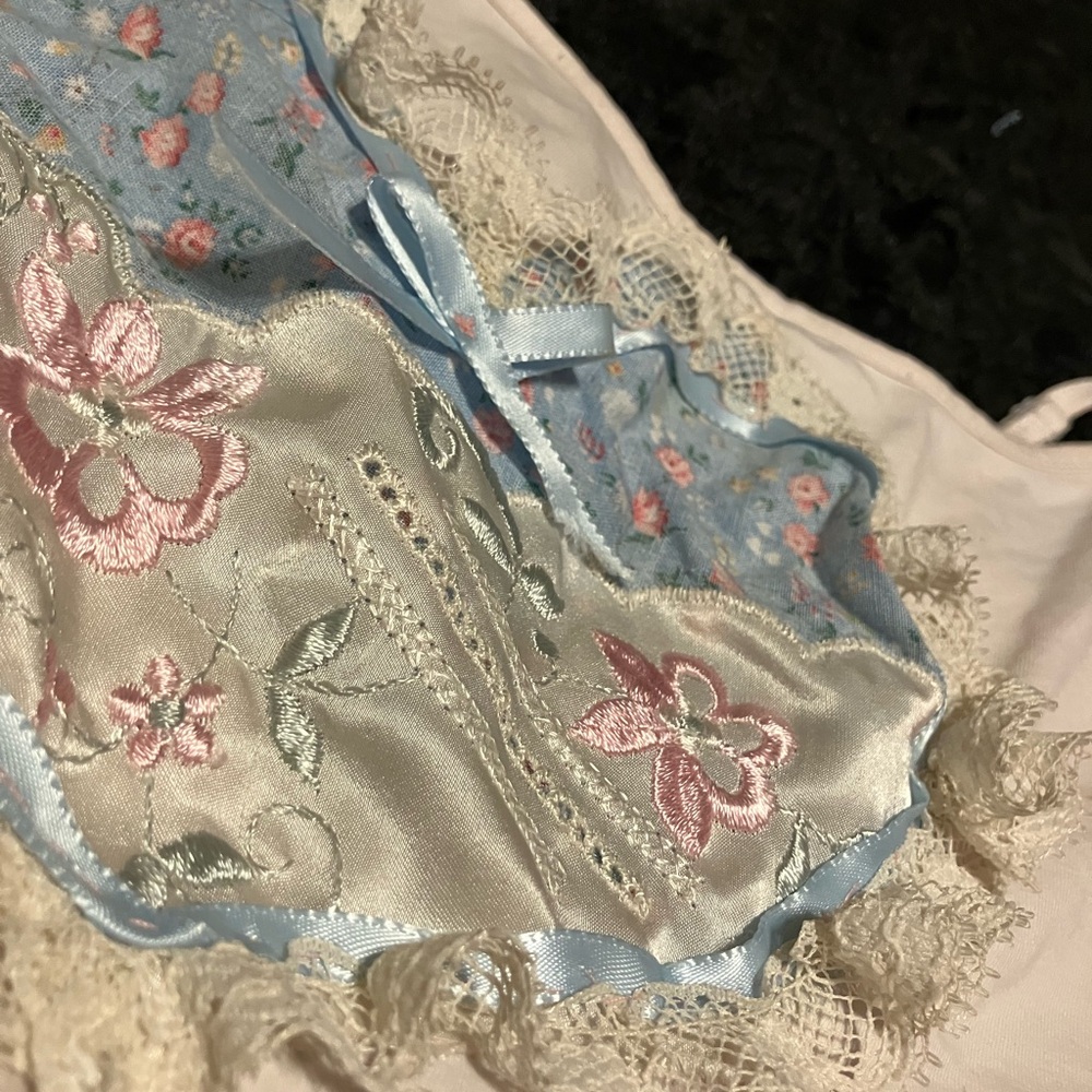 Handmade Floral Heart Tank Top - Picture 2 of 3